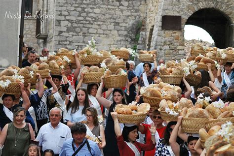 Gildone La Festa Del Pane Guida Turistica Del Molise