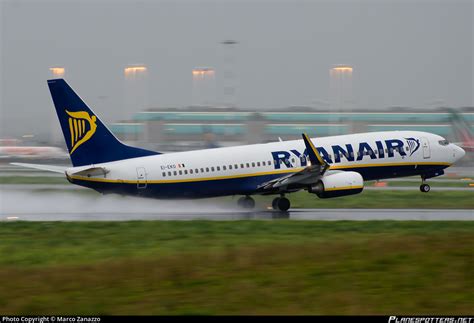 EI EKO Ryanair Boeing 737 8AS WL Photo By Marco Zanazzo ID 333375