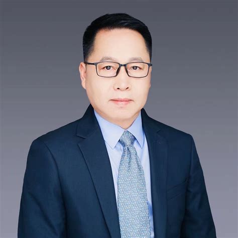 Dr Yuebing Lu