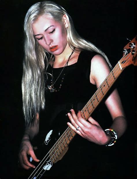 Darcy Wretzky Bajista De Los Primeros Años De The Smashing Pumpkins