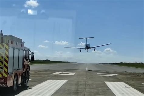 Avi O Precisa Fazer Pouso De Emerg Ncia No Aeroporto De An Polis Veja