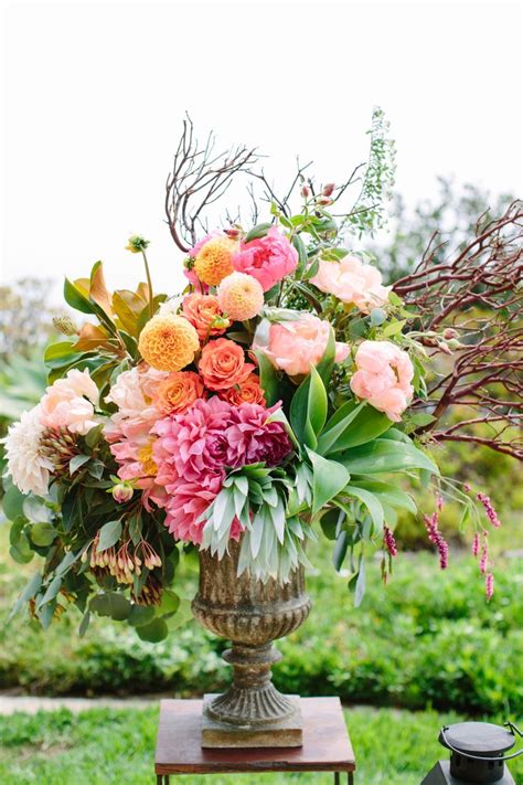 17 Best images about Flower Arrangements on Pinterest | Glass vase ...