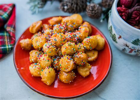 Easy Italian Soft Honey Balls Struffoli Authentic Recipe - No Plate