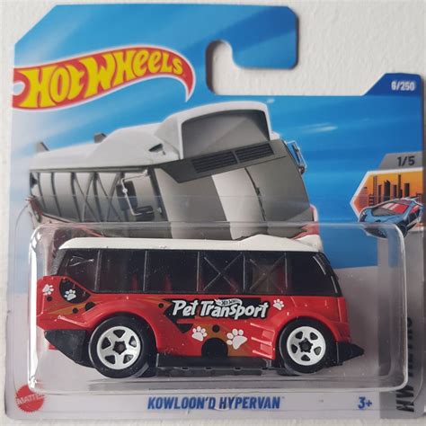 Hot Wheels Kowloon D Hypervan Red