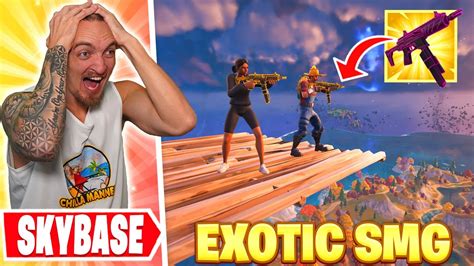 Bygger Skybase Med En Smg I Fortnite Youtube