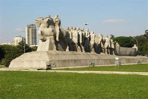 Monumento as Bandeiras Ibirapuera Park Parque ibirapuera Turístico