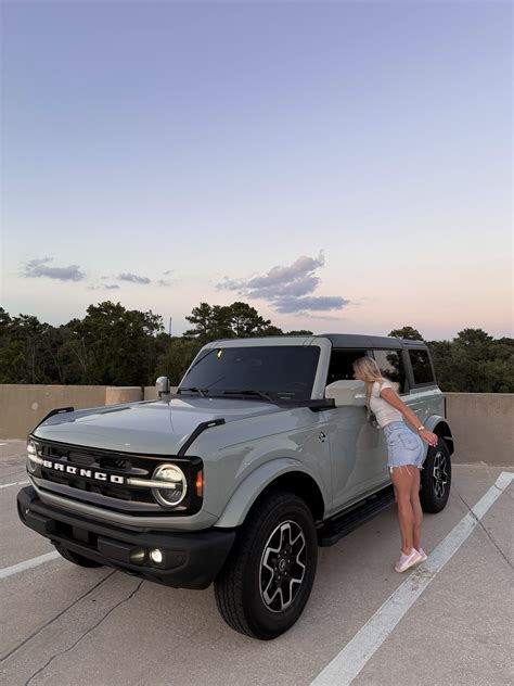 bronco outerbanks | Dream cars, Dream cars jeep, Bronco car