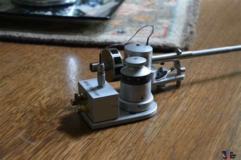 Vpi Industries Jmw Memorial Tonearm With Vta Tower Photo