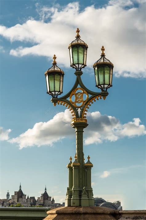 London Street Lighting Lamp Stock Photo - Image of historic, ornate ...