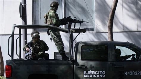 Mueren 7 en enfrentamiento entre sicarios y Ejército en SLP