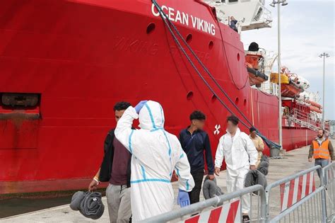 Migranti Nuovo Sbarco A Ravenna Ravenna Ore It