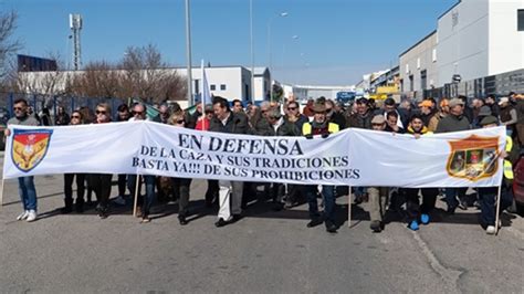 As Fue La Manifestaci N De Cazadores Del Pasado S Bado