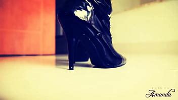 Amanda Sabatiny Bota E Salto Alto Xvideos