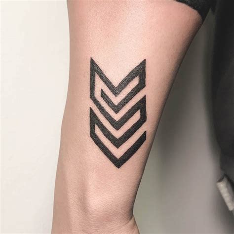 Discover 76+ 3 arrow tattoo - in.coedo.com.vn