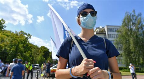 Dzi Protest Medyk W W Warszawie Szykuje Si Najwi Ksza Manifestacja