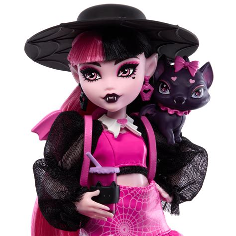 Monster High® Draculaura® Doll | Mattel