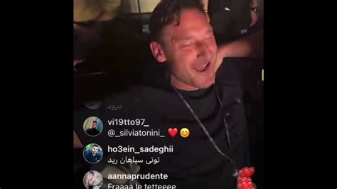 Totti E Noemi Al Concerto Di Eros Ramazzotti Baci Canzoni E Dediche