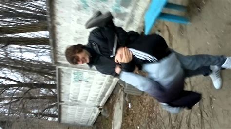 Это не смешно - YouTube