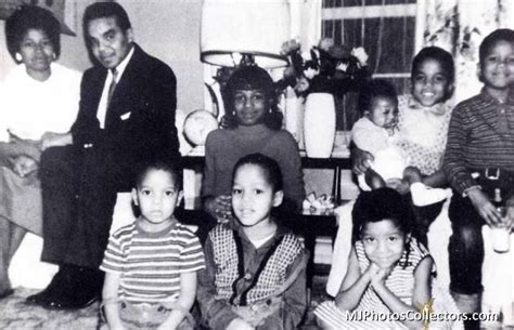 The Jackson Family Back In 1961 - Michael Jackson Photo (37144572) - Fanpop