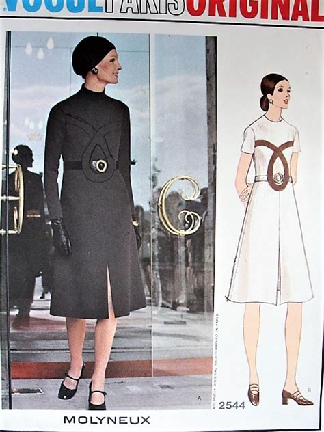 S Elegant Molyneux Below The Knee Dress Pattern Vogue Paris