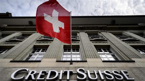 El Desplome De Credit Suisse Enciende Las Alertas En La Banca Europea