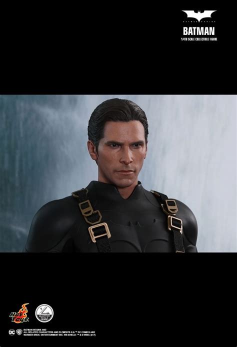 Batman Aus Dem Film Batman Begins Von Hot Toys Quarter Scale Reihe