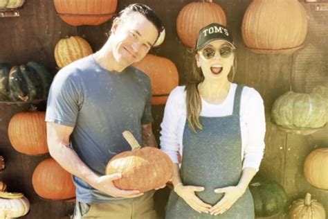 Pregnant Kaley Cuoco Shows Off Baby Bump While Picking Pumpkins With