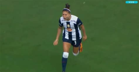 Gol De Adriana Lúcar Con Exquisita Definición Para El 1 0 De Alianza Lima Ante Universitario Por