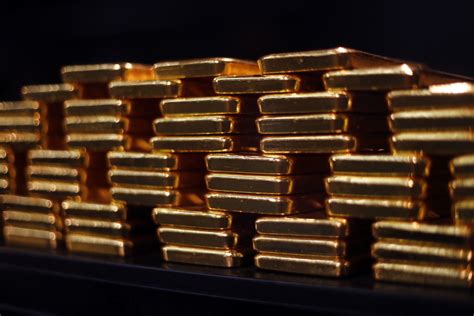 Зачем Канада распродала свое золото? | Будущее | Republic
