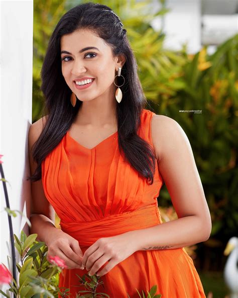 Anju Kurian Hot Photos Pics New Images HD Wallpapers