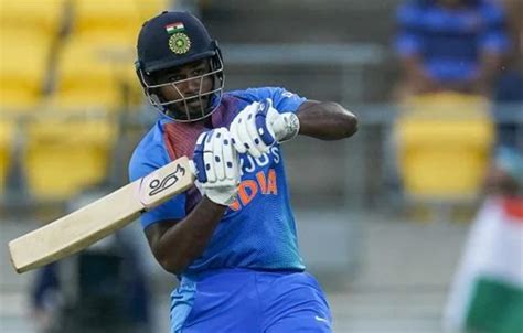 Sanju Samson Ishan Kishan Or Deepak Hooda Can Replace Virat Kohli In