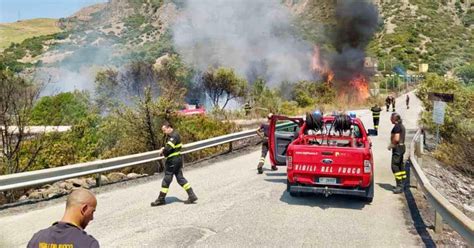 Incendi In Calabria Quinta Vittima Siamo Stremati Il Fatto Quotidiano