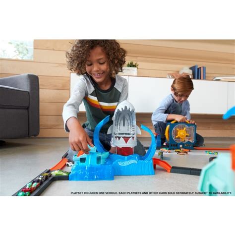 Ігровий набір Голодна Акула робот серії Зміни колір Hot Wheels GJL