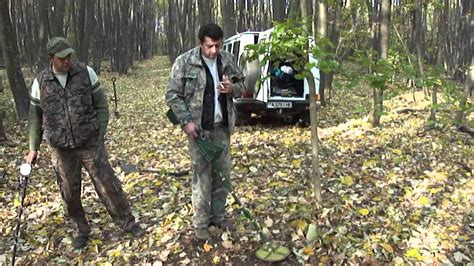 Metal detecting Bulgaria Ловеч гости от Русия 02 11 2011 - YouTube