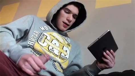 Xhamster Huge Uncut Fucks Flashlight P Mp Gay Amateur