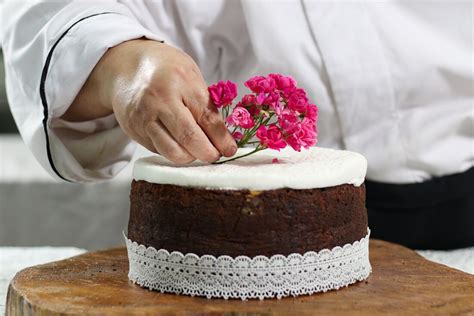 Bolo De Noiva Saiba A Origem Da Receita Que Est Prestes A Se Tornar