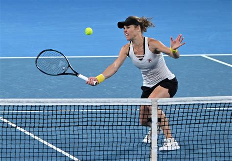 WTA roundup: Laura Siegemund pulls upset in Adelaide | Reuters