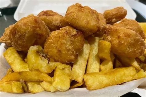 I Tried Legendary Leeds Chippy The Fisherman S Wife For The First Time