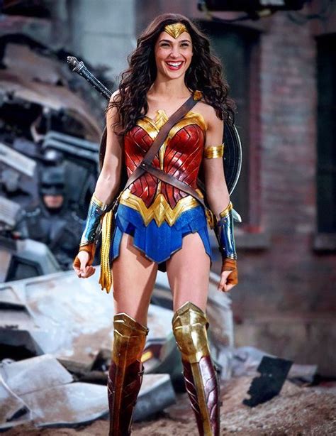 Im Here But Im Not Here Mujer Maravilla Pelicula Gal Gadot Mujer