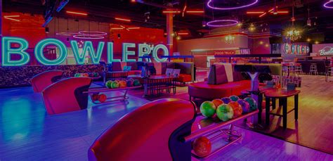 Bowling Alley & Party Venue in Arcadia | Bowlero