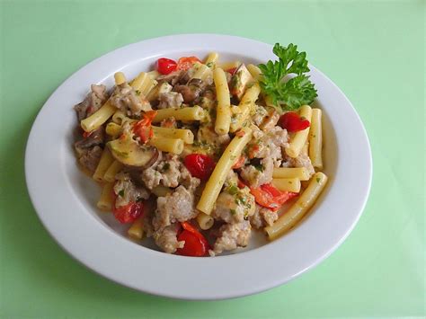 Pasta Con Salsiccia E Funghi Nudeln Mit Bratwurst Und Pilzen Von G