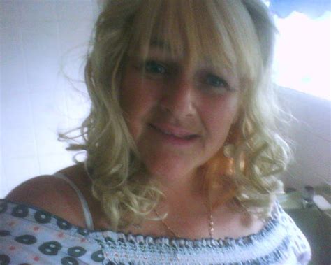 1lynne 45 From Liverpool Is A Local Granny Looking For Casual Sex Dirty Granny