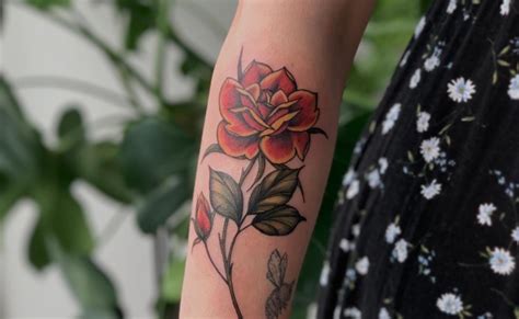 Topo Imagem Tatuagem Da Rosa Na Mao Br Thptnganamst Edu Vn