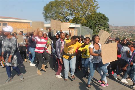 Residents Pickets Outside Kabokweni Court Mpumalanga News