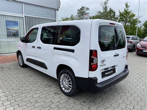 Toyota Proace City Verso D D Mt Combi Long Autobond Group