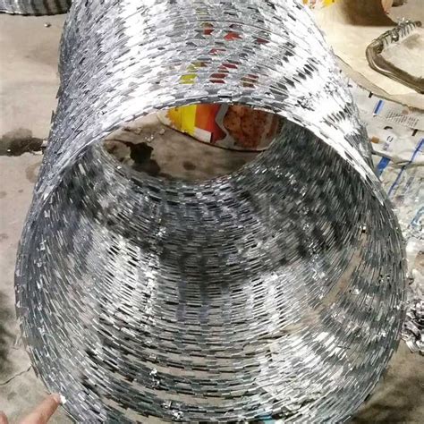 Колючая проволока