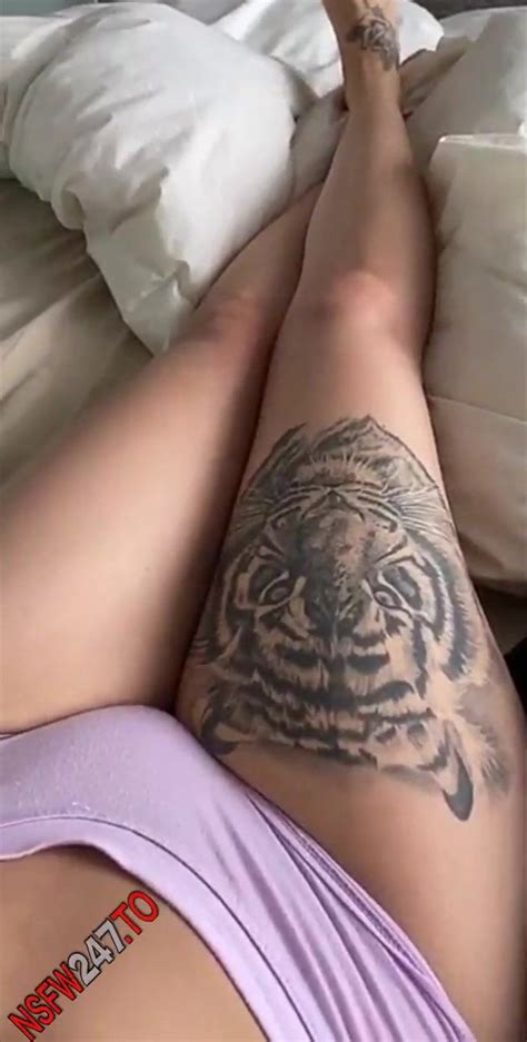 Layna Boo Fingering On Bed Snapchat Premium Porn Videos CamStreams Tv