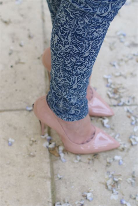 Baroque Pants Nude Pumps Fashion And Cookies Fashion And Beauty Blog