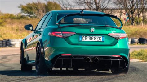 2025 Alfa Romeo Giulia Quadrifoglio Engine Features Vehicle