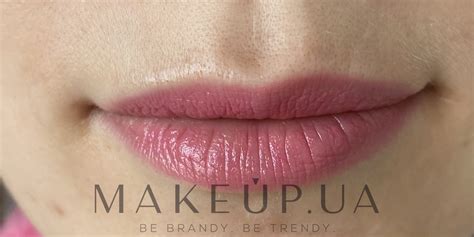 Maybelline New York Hydra Extreme - Екстразволожувальна помада для губ ...